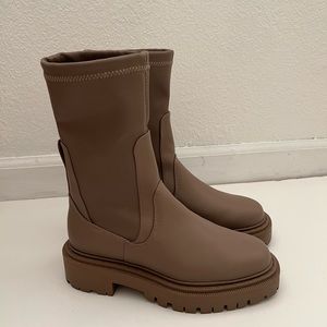 Neutral mid-calf boots